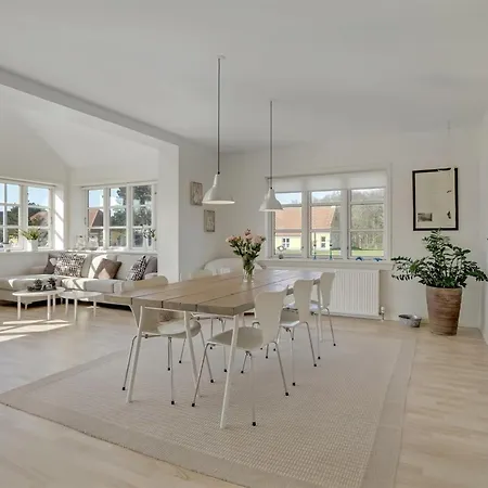 Janes - 400m From The Sea By Interhome *
