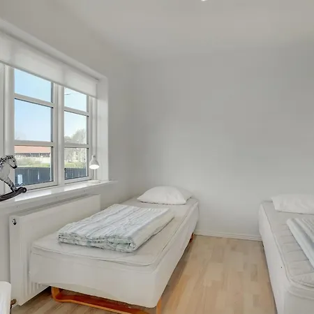 Janes - 400m From The Sea By Interhome *